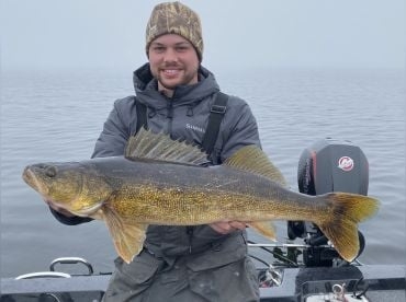 Epic Guide Service – Trophy Spring Walleye