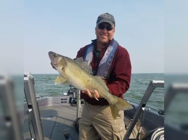 Dutch's Fishing Guide Service – Red Wing Mn